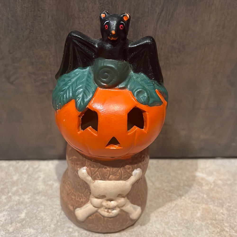 Vintage Halloween pumpkin bay tea light holder